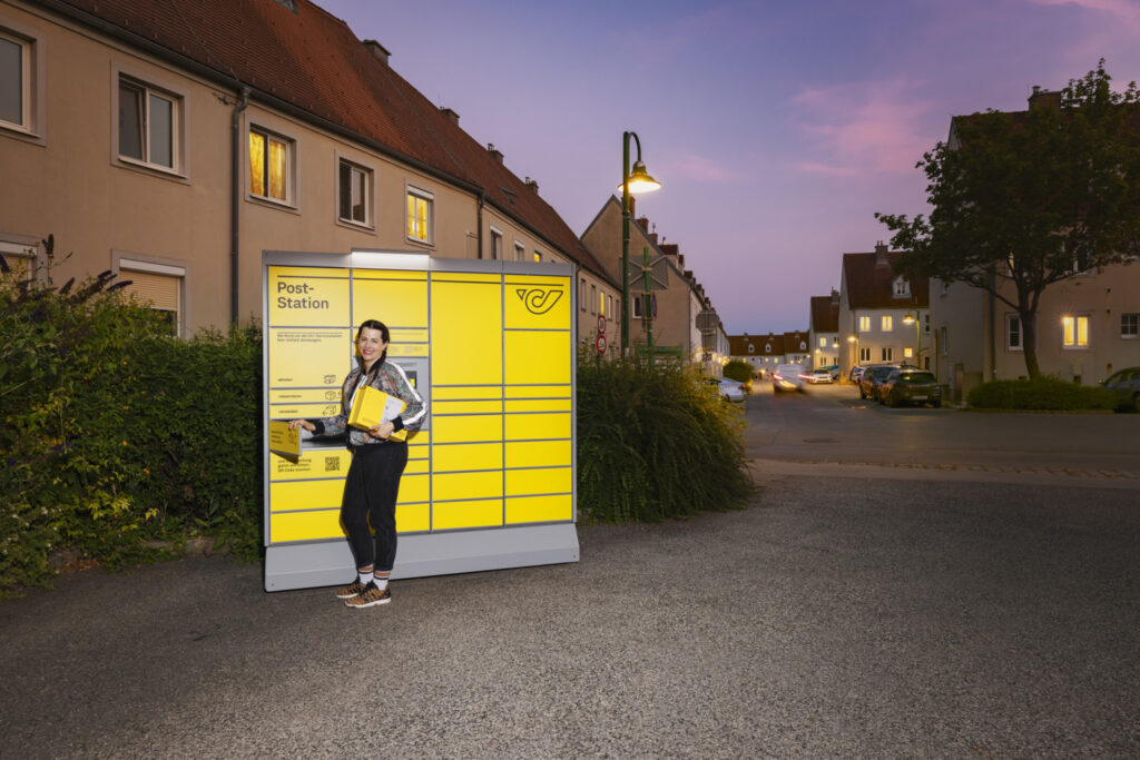 Post Stationen: Im Schlapfenradius rund um die Uhr Pakete abholen und versenden - Copyright: Österreichische Post AG